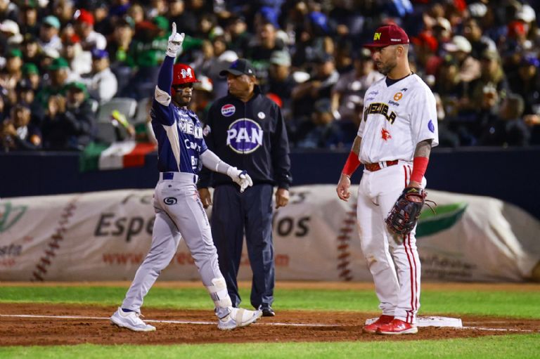 México choca ante Venezuela