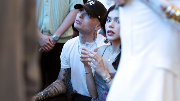 VIDEO: Peso Pluma y Kenia Os se roban el show del Super Bowl LIX con un apasionado beso