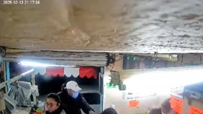 Asaltan taquería en Naucalpan 