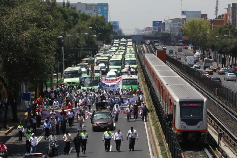 Marcha de transportistas en CDMX
