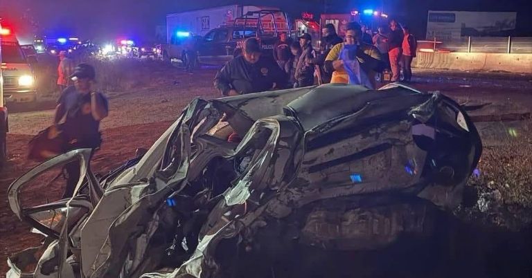 Accidente en Mazatlán deja cinco víctimas mortales. Foto: Facebook