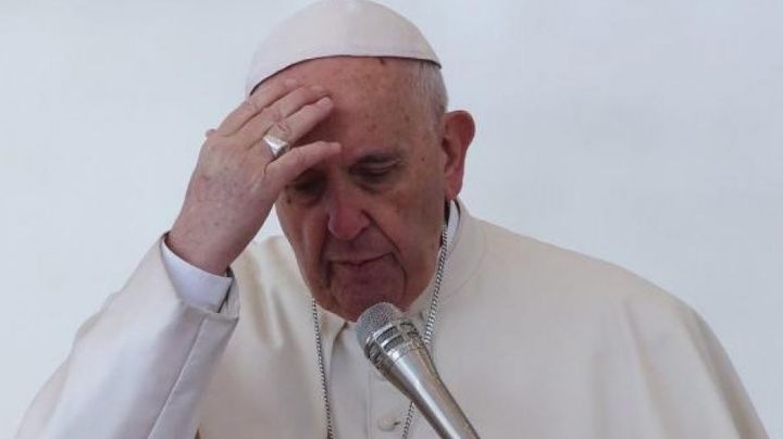 Vaticano confirma que el estado del Papa Francisco "es complejo"; tiene neumonía bilateral