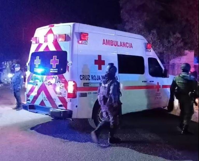 Socorristas de Cruz Roja se hicieron presentes en el sitio