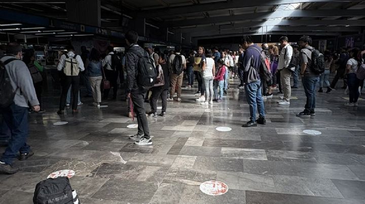 VIDEO: Caos en el Metro de la CDMX; Balderas y Cuatro Caminos se quedan sin luz