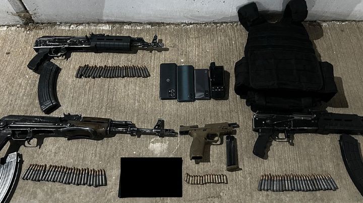 Detienen a cuatro personas armadas en un vehículo robado en Hermosillo