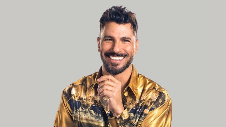 ¿Uriel del Toro, gay? Exhiben FOTO del galán de 'LCDLF All Stars' al besarse con hombre