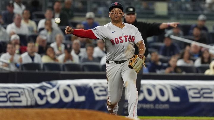 Rafael Devers cambia de opinión; quiere ayudar al equipo a ganar, incluso como designado