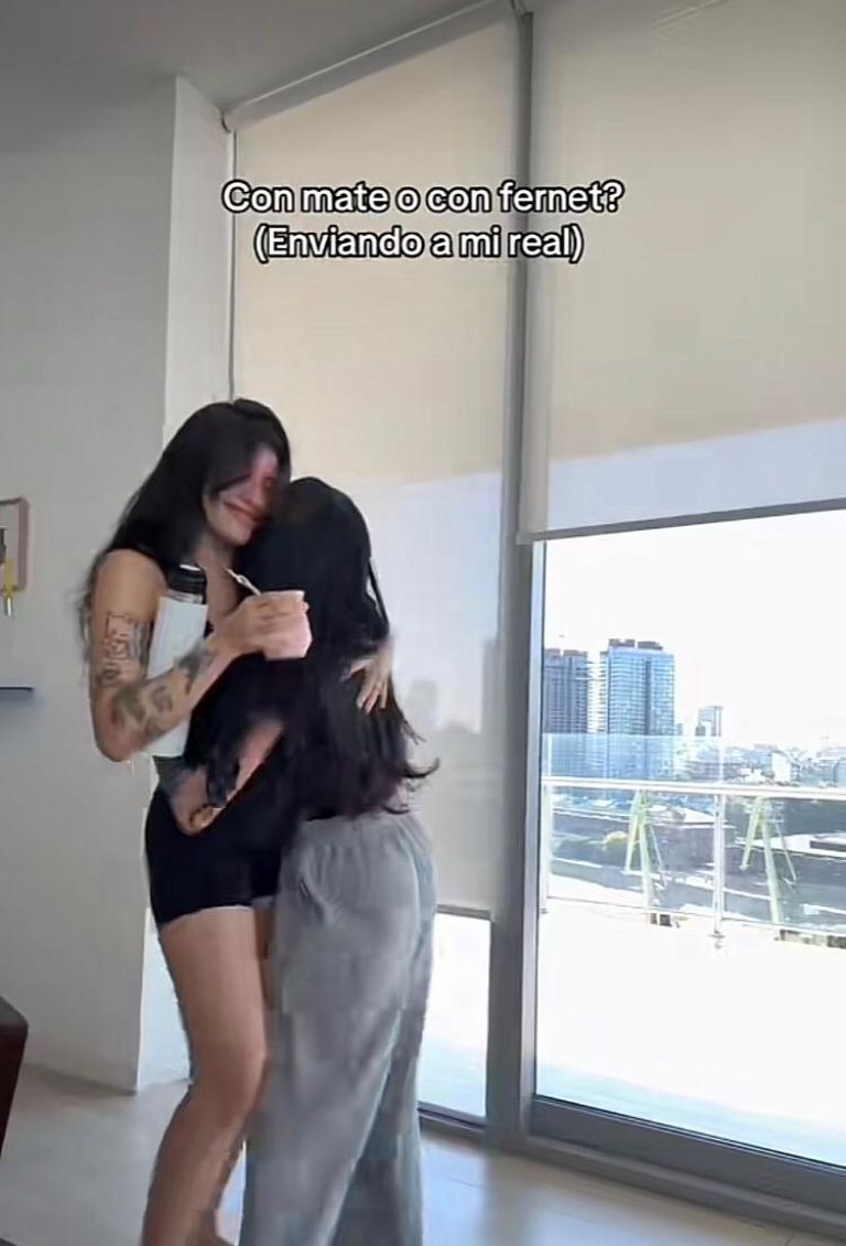 La Joaqui publicó un video donde aparece con su amiga Cazzu