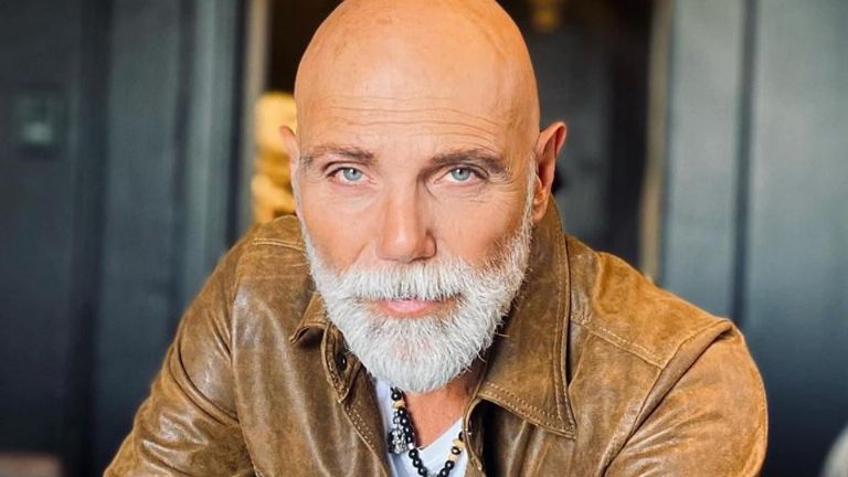 El actor Manuel Landeta fue sometido a delicada cirugía de espalda