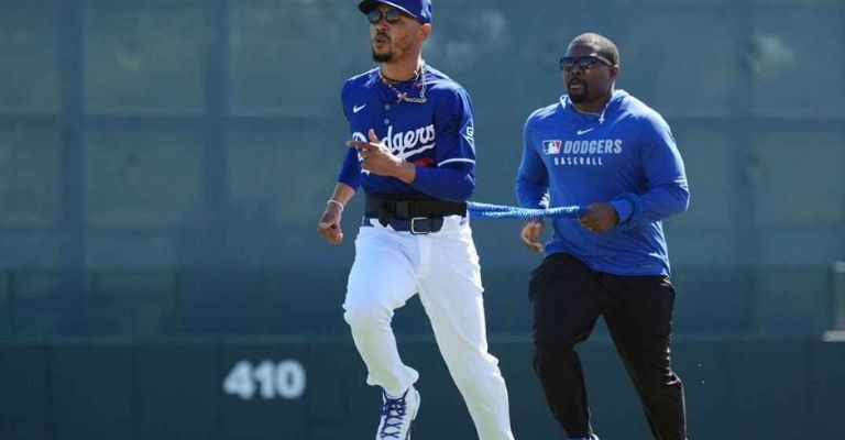 El pelotero entrena aislado del resto de sus compañeros