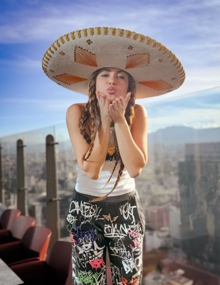 Shakira dice que está enamorada de México 