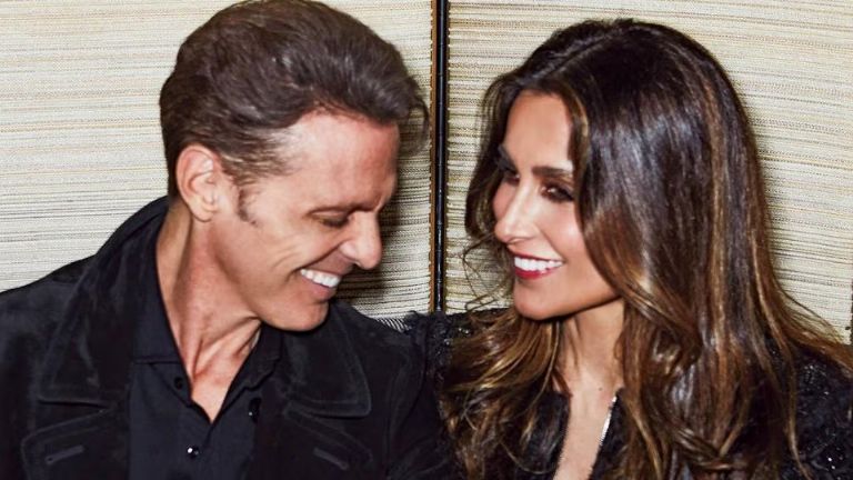 Paloma Cuevas y Luis Miguel hicieron pública su relación en 2023