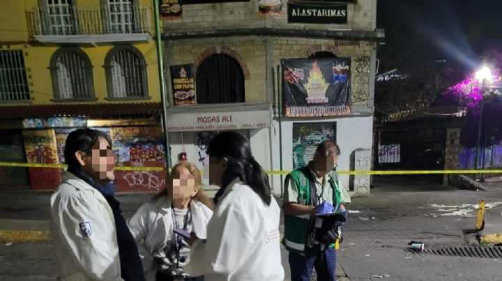 Imágenes fuertes: Sicarios ejecutan a hombre en plaza principal de Álvaro Obregón