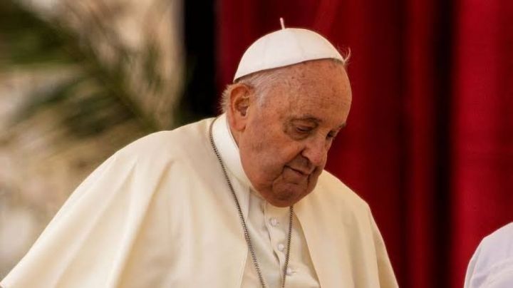 Papa Francisco inicia fisioterapia motora mientras sigue hospitalizado; celebra miércoles de ceniza