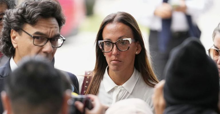 Cosachov llega al juzgado para testificar