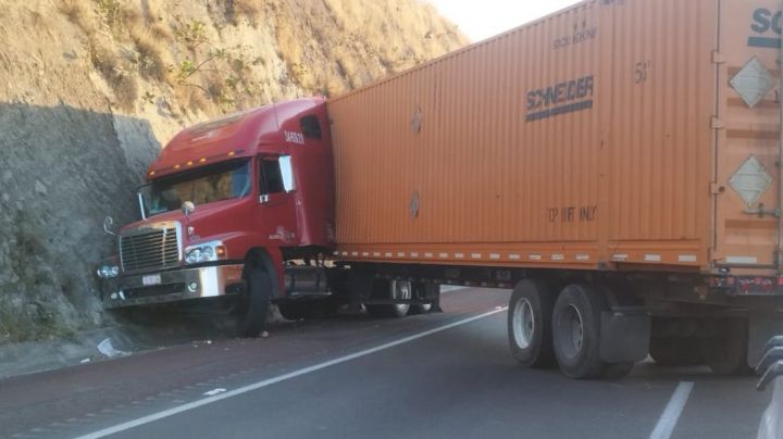 Precaución en Edomex: Siniestro en la autopista Chamapa-Lechería deja un muerto