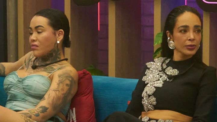 Manelyk se ve obligada por Yina a quitarse la ropa; 'LCDLF All Stars' se une a su defensa