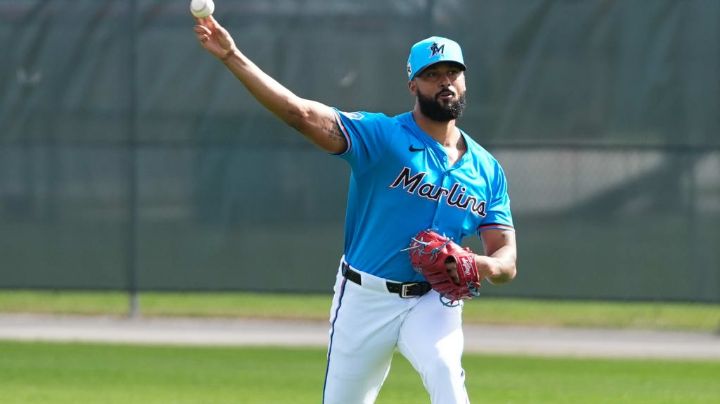 Sandy Alcántara sufre pero se lleva su segunda victoria de la temporada con Miami