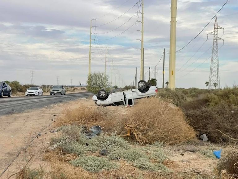 Accidente en Caborca, Sonora, moviliza a las autoridades. Foto: Facebook