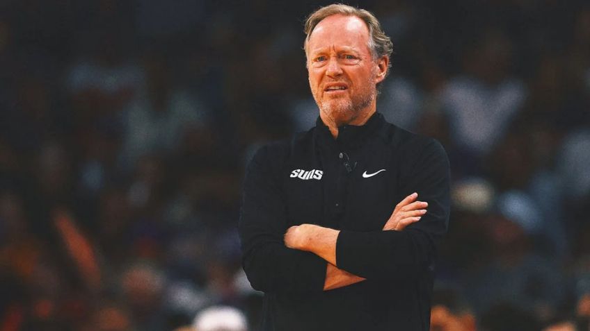 Los Suns despiden al entrenador Budenholzer después de una pésima temporada