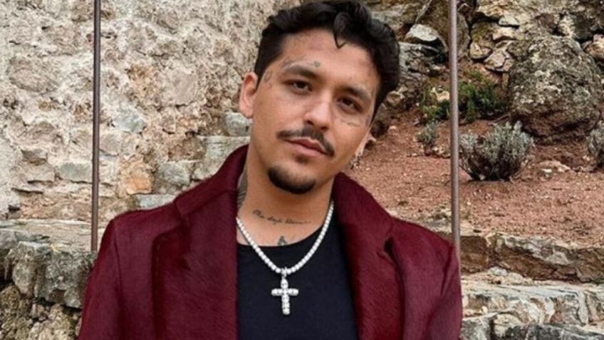 Increíble: Christian Nodal realiza radical cambio físico y lo presume en redes sin camiseta