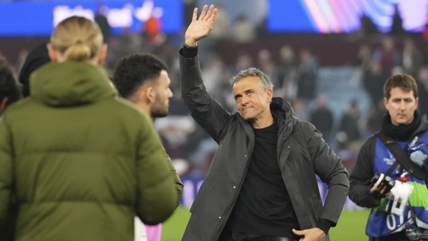 Luis Enrique rinde homenaje al "mejor equipo del mundo"; el PSG va a semifinales