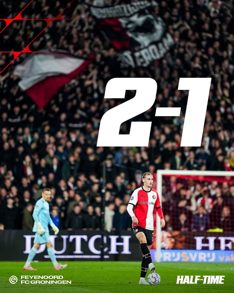 Hasta el momento el marcador es 2-1 (a favor Feyenoord)
