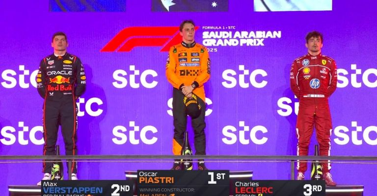 El podio de ganadores en Jeddah