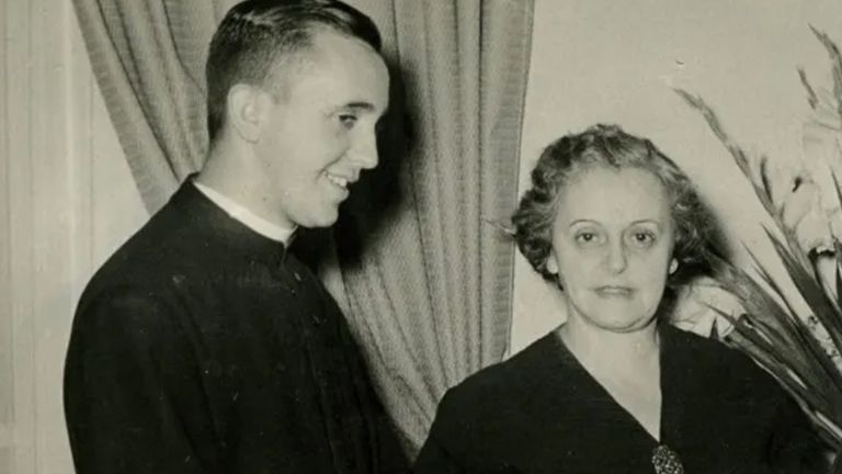 Papa Francisco estuvo a punto de casarse con una mujer argentina