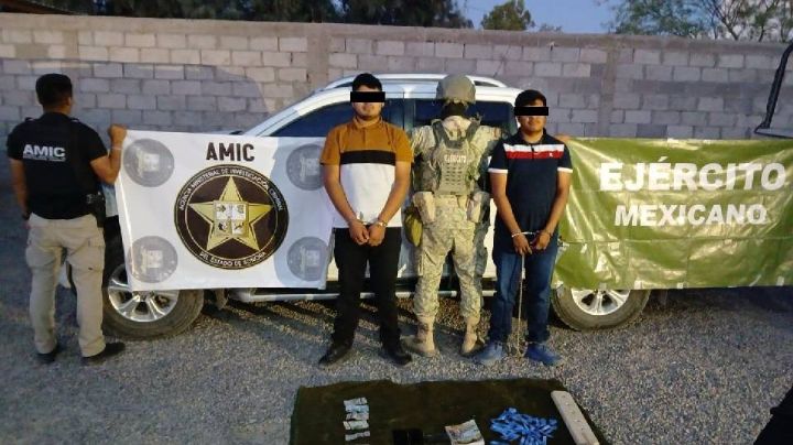 AMIC y Defensa detienen a dos hombres en posesión de droga durante operativo en Caborca