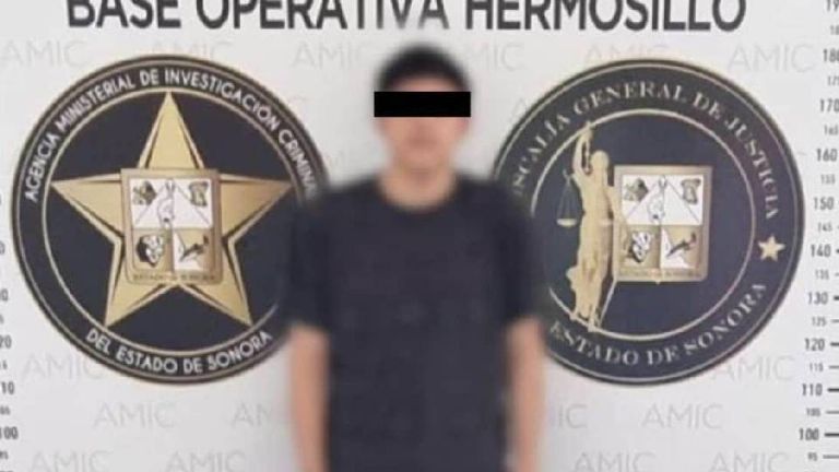 Policías arrestan a presunto ladrón de botellas de licor en restaurante de Hermosillo