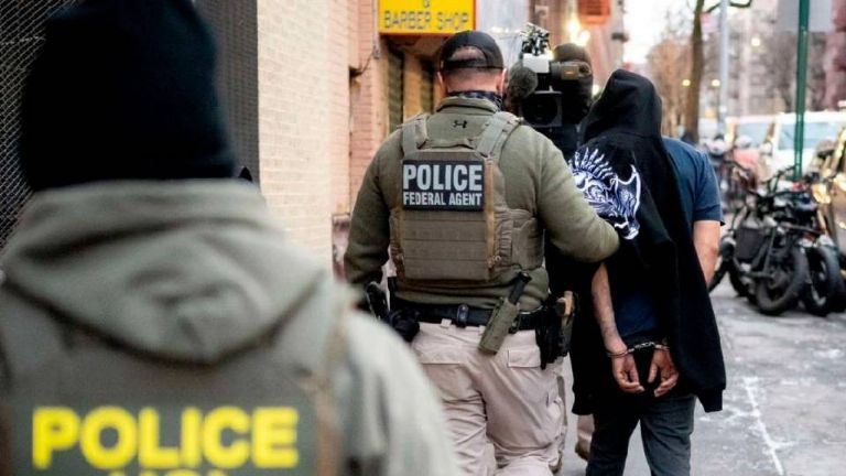 Claudia Sheinbaum confirma detención de cinco mexicanos en redada antidrogas en Colorado