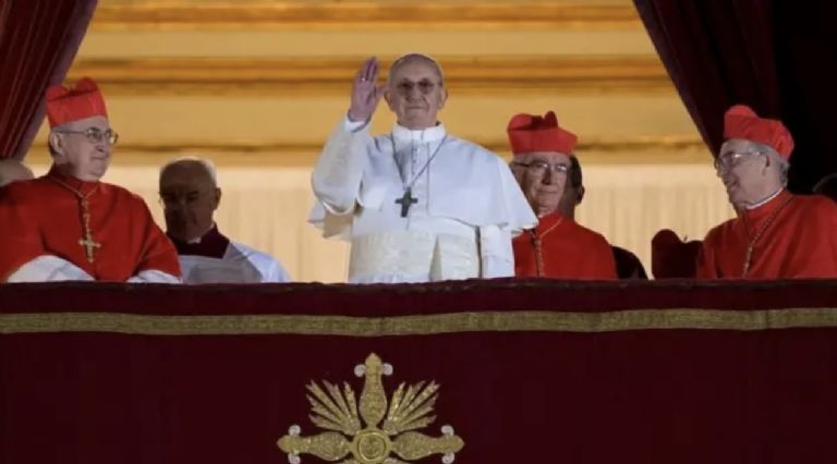 El mismo día del Cónclave, iniciarán las votaciones para elegir al nuevo Papa. Foto: Internet