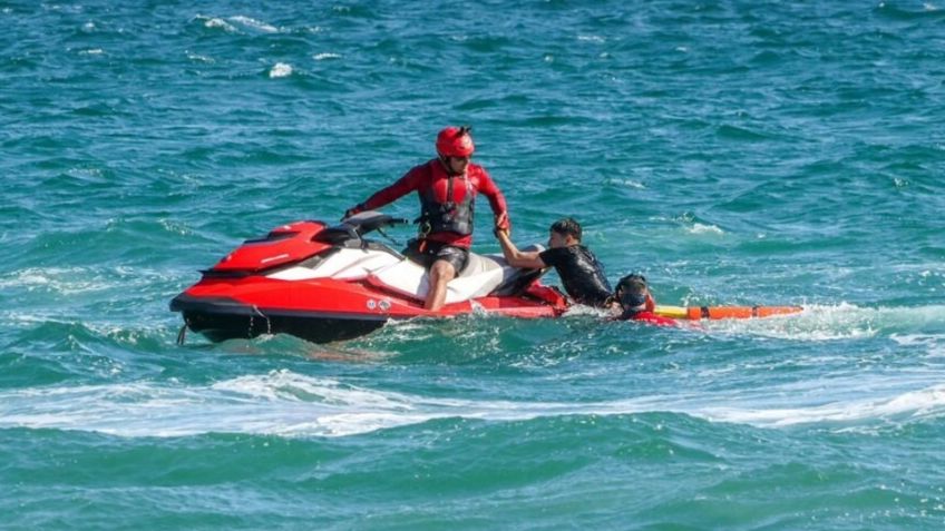 Marina y Bomberos se capacitan para atender emergencias acuáticas en San Carlos