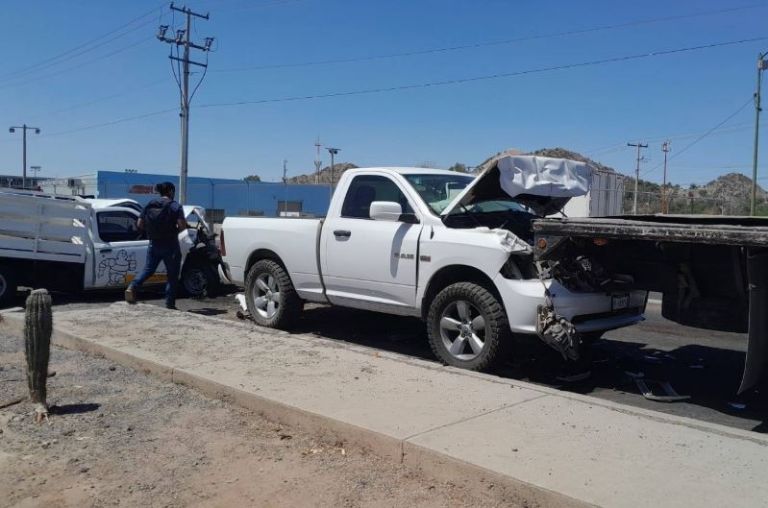Tres de las unidades que participaron en el accidente