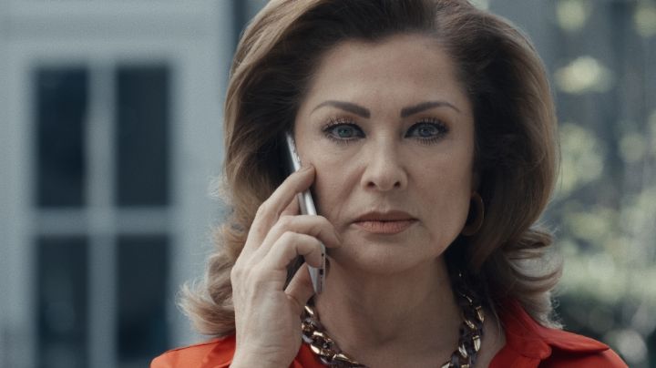 Lety Calderón envía a su madre a asilo y responde contundentemente a quienes la critican