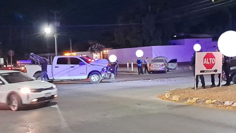 El accidente ocurrió la noche de este miércoles en Ciudad Obregón. Foto: Facebook