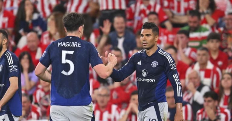 Casemiro y Maguire festejan una de las anotaciones