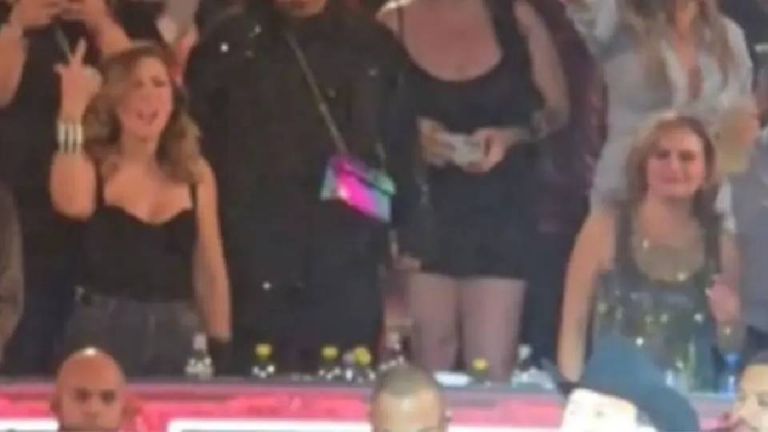 Critican a Marina del Pilar por cantar narcocorridos en palenque de Julión Álvarez