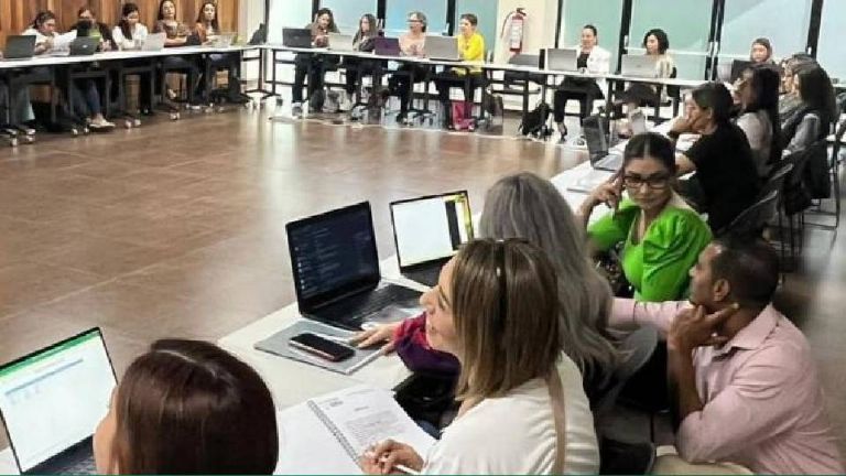 Madres que se vuelven empresarias son muy importantes para el crecimiento económico: Ammje