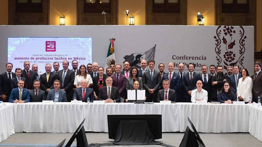 Claudia Sheinbaum firma con tiendas para aumentar venta de productos hechos en México