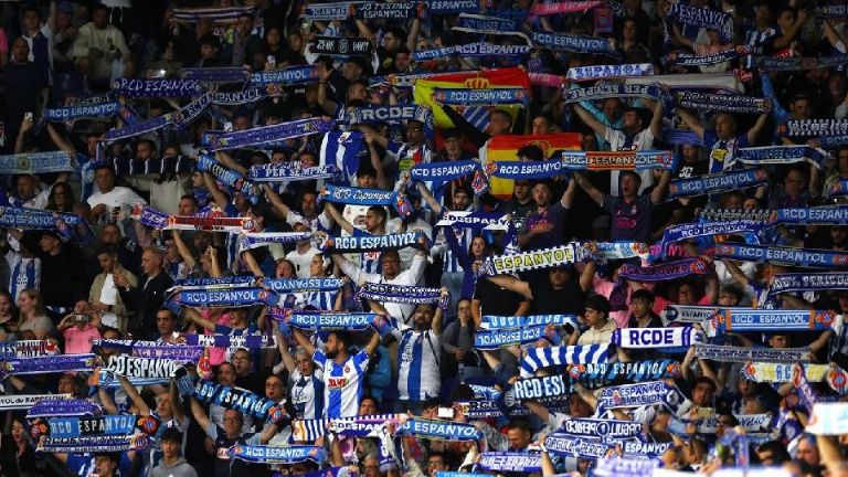 Atropello masivo deja siete heridos leves previo al partido entre Espanyol y Barcelona