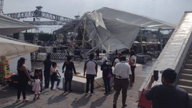 Derrumbe de estructura en Feria del Libro de Nezahualcóyotl deja 5 lesionados
