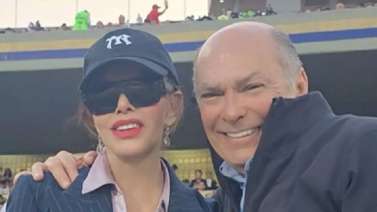 Antonio Pérez, padre de Checo Pérez declara su amor a la periodista Maxine Woodside