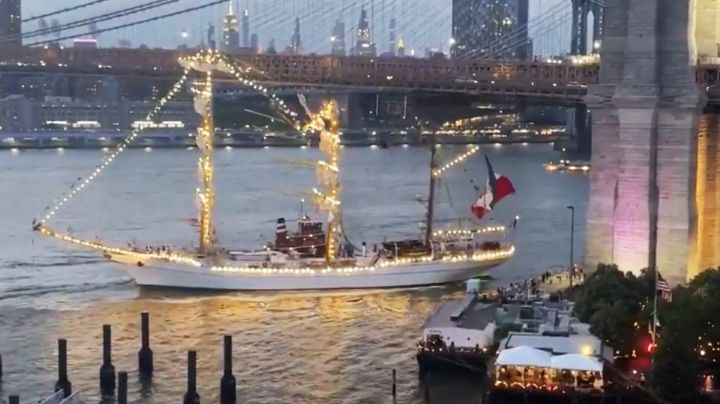 ¿Pudo evitarse? El Buque Cuauhtémoc pidió ayuda tres veces antes de chocar en Nueva York