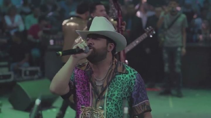 Vuelve a cantar narcocorridos Luis R. Conríquez pero ahora en Monterrey sin censura