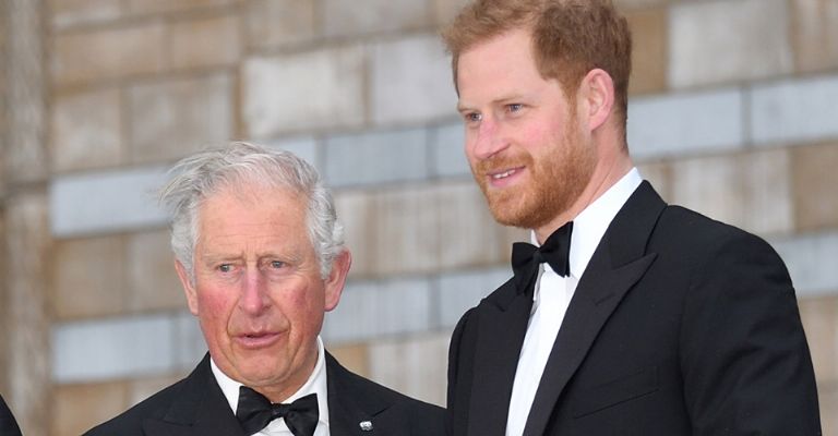 Príncipe Harry dice que el Rey Carlos III podría morir pronto y hace súplica