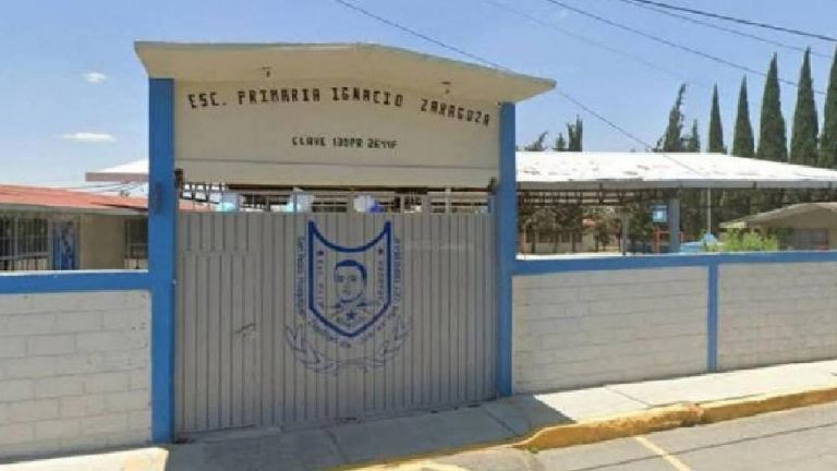 Maestra de primaria es hallada con heridas en el cuello en baños de escuela de Hidalgo