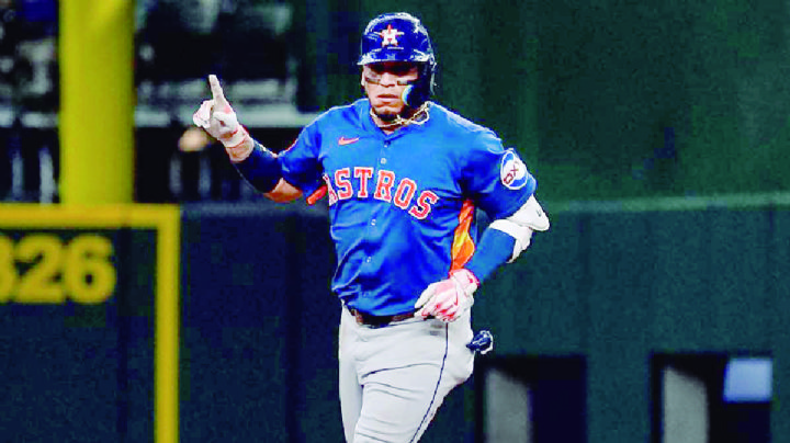 Isaac Paredes llega a 11 jonrones con los Astros, pero Andrés Muñoz le arruina la fiesta