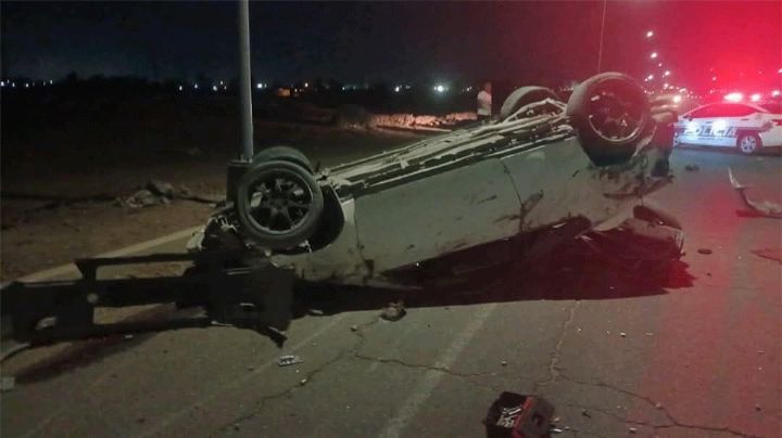 Pierden la vida tres jóvenes tras volcadura en la colonia Las Palmeras de Mexicali